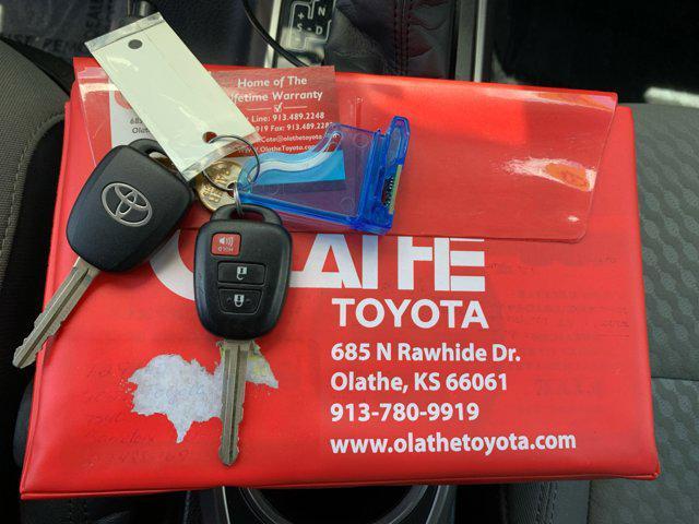 Photo of 2022 Barcelona Red Metallic Toyota Tacoma