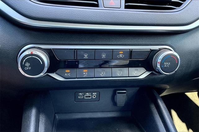 Photo of 2022 Storm Blue Metallic Nissan Altima