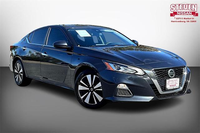 Photo of 2022 Storm Blue Metallic Nissan Altima