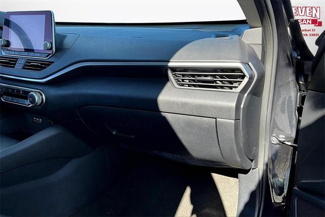 Photo of 2022 Storm Blue Metallic Nissan Altima