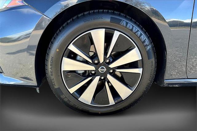 Photo of 2022 Storm Blue Metallic Nissan Altima