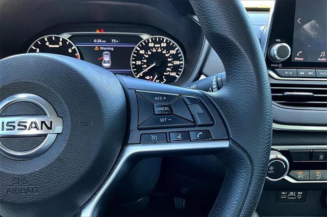 Photo of 2022 Storm Blue Metallic Nissan Altima
