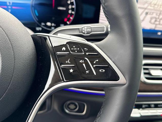 Photo of 2025 Polar White Mercedes-Benz GLE 450e