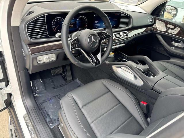Photo of 2025 Polar White Mercedes-Benz GLE 450e