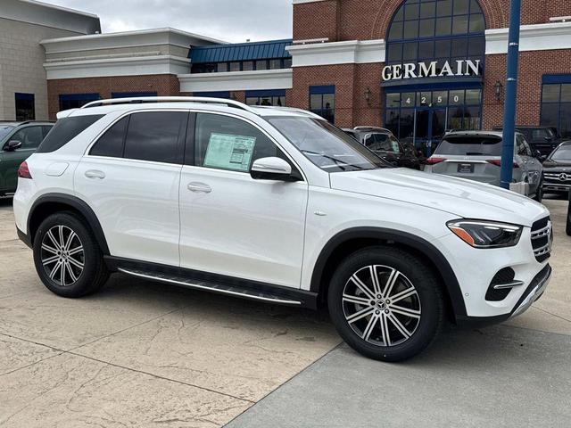 Photo of 2025 Polar White Mercedes-Benz GLE 450e