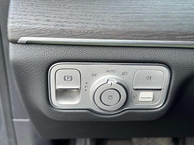Photo of 2023 Selenite Gray Metallic Mercedes-Benz GLE 350