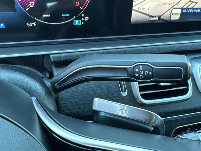 Photo of 2025 Obsidian Black Metallic Mercedes-Benz GLE 580