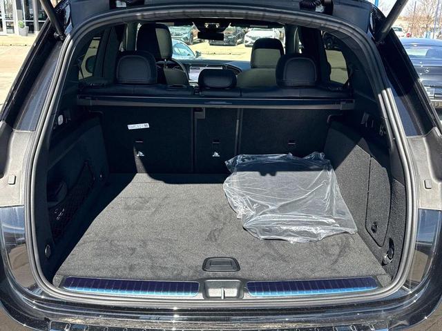 Photo of 2025 Obsidian Black Metallic Mercedes-Benz GLE 580