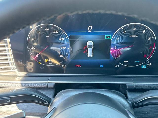 Photo of 2025 Obsidian Black Metallic Mercedes-Benz GLE 580