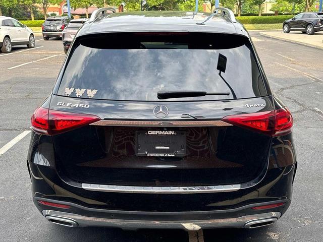 Photo of 2023 Obsidian Black Metallic Mercedes-Benz GLE 450
