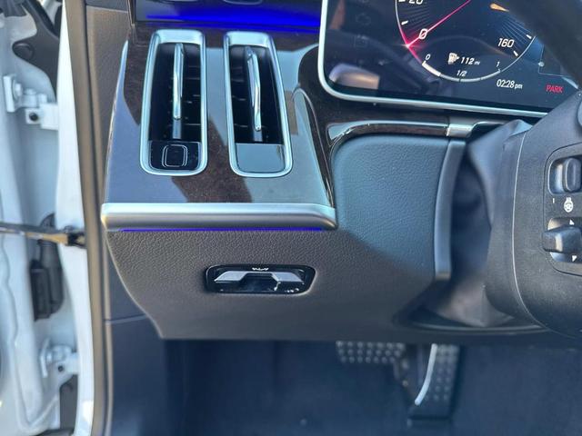 Photo of 2025 White Mercedes-Benz S-Class