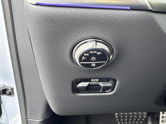 Photo of 2025 Cirrus Silver Metallic Mercedes-Benz GLC 300