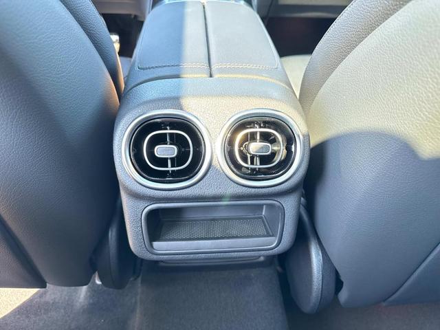 Photo of 2025 Alpine Gray Mercedes-Benz GLC 300