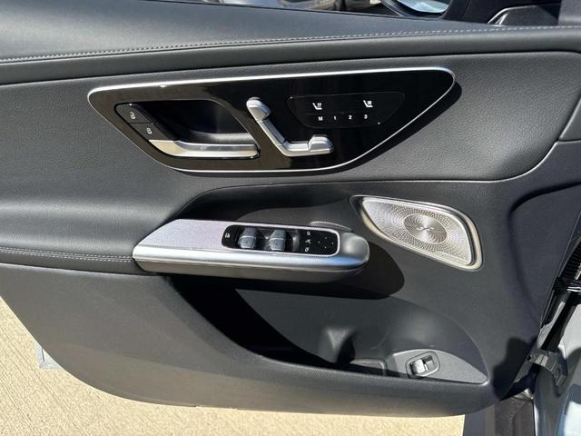 Photo of 2025 Alpine Gray Mercedes-Benz GLC 300