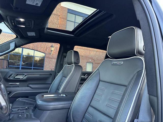 Photo of 2022 Onyx Black GMC Sierra 1500