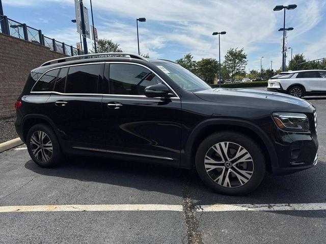 Photo of 2024 Midnight Black Mercedes-Benz GLB 250