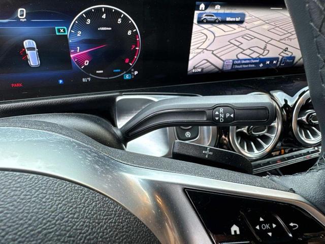 Photo of 2024 Midnight Black Mercedes-Benz GLB 250