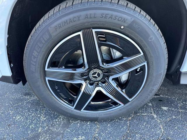 Photo of 2026 Alpine Gray Mercedes-Benz GLC 300
