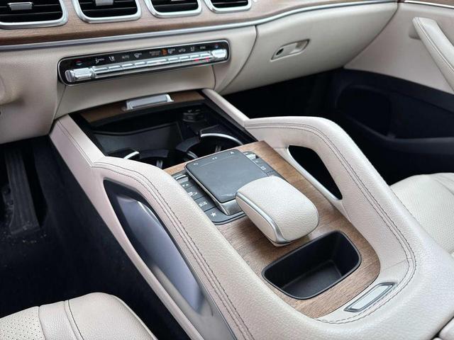 Photo of 2022 Lunar Blue Metallic Mercedes-Benz GLE 350
