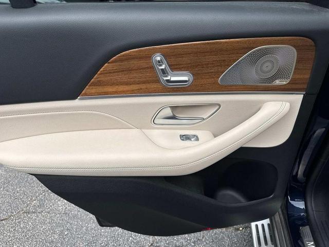 Photo of 2022 Lunar Blue Metallic Mercedes-Benz GLE 350