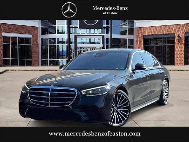 Photo of 2022 Black Mercedes-Benz S-Class