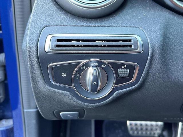 Photo of 2021 Brilliant Blue Metallic Mercedes-Benz C-Class