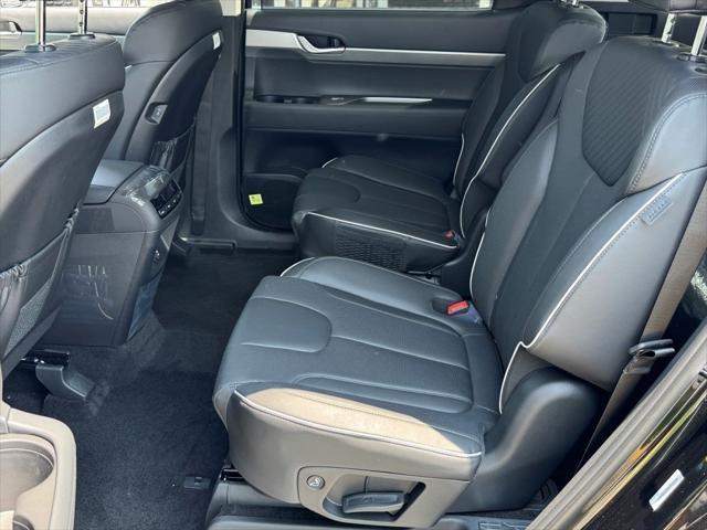 Photo of 2025 Abyss Black Pearl Hyundai PALISADE