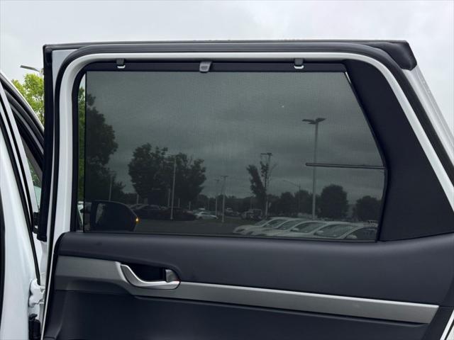 Photo of 2025 Hyper White Hyundai PALISADE