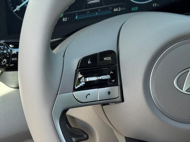 Photo of 2025 Fluid Metal Hyundai ELANTRA