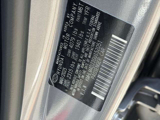 Photo of 2025 Fluid Metal Hyundai ELANTRA