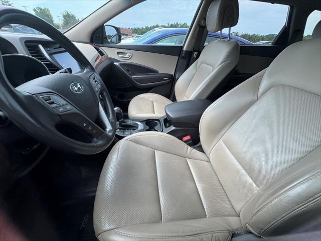 Photo of 2016 Monaco White Hyundai SANTA FE