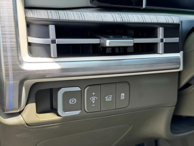 Photo of 2025 Earthy Brass Matte Hyundai SANTA FE HEV