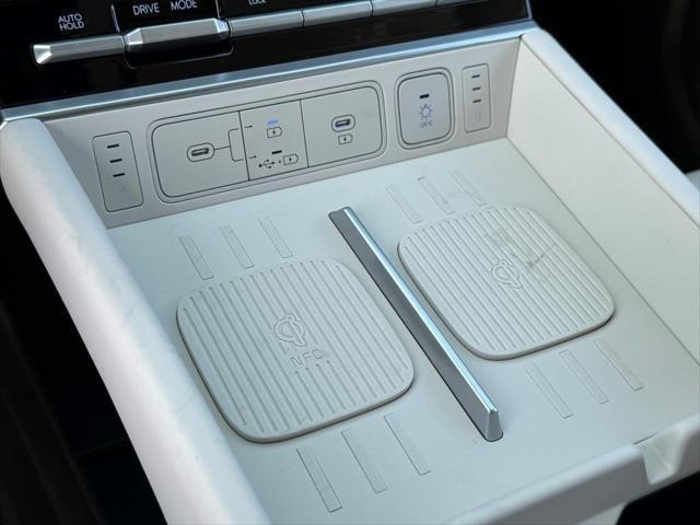 Photo of 2025 Earthy Brass Matte Hyundai SANTA FE HEV