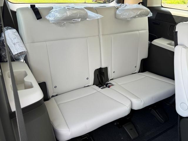 Photo of 2025 Earthy Brass Matte Hyundai SANTA FE HEV