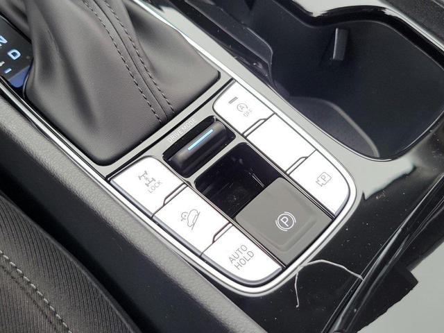 Photo of 2026 Shimmering Silver Hyundai TUCSON