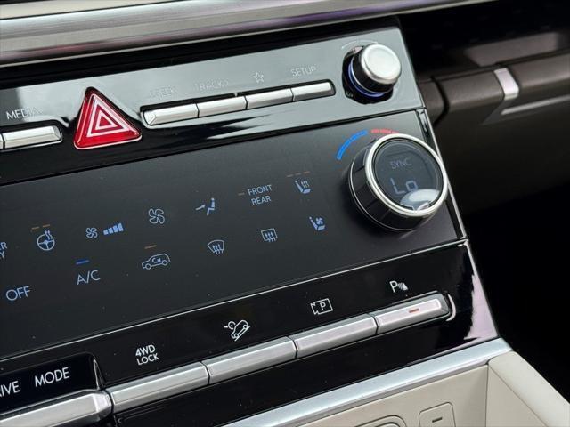 Photo of 2025 Phantom Black Hyundai SANTA FE HEV