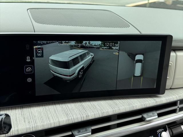Photo of 2025 Phantom Black Hyundai SANTA FE HEV