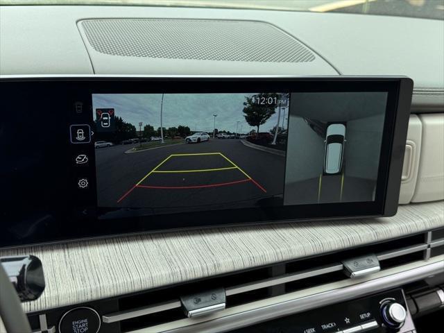 Photo of 2025 Phantom Black Hyundai SANTA FE HEV