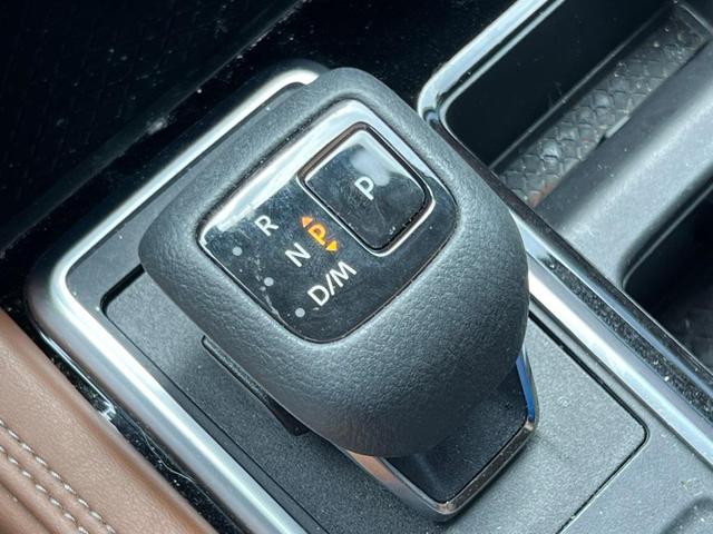 Photo of 2022 Boulder Gray Pearl Nissan Pathfinder