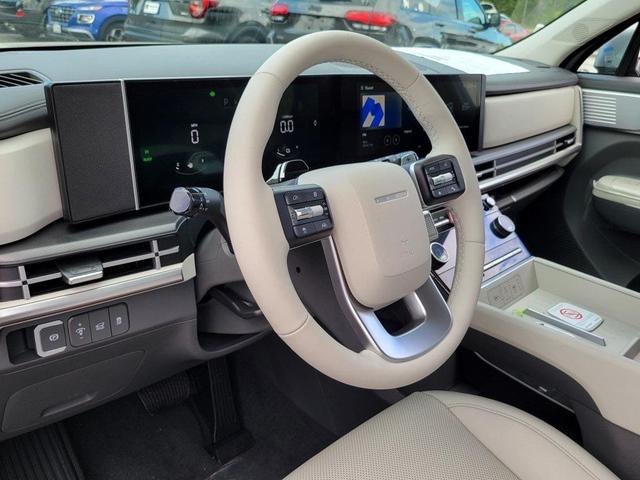 Photo of 2026 Shimmering Silver Hyundai SANTA FE