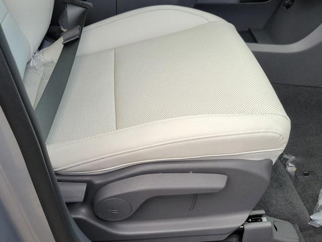 Photo of 2026 Shimmering Silver Hyundai SANTA FE