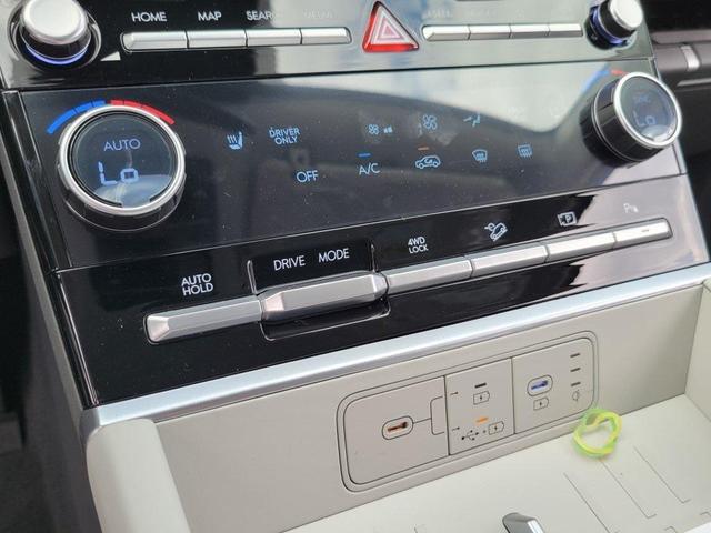 Photo of 2026 Shimmering Silver Hyundai SANTA FE