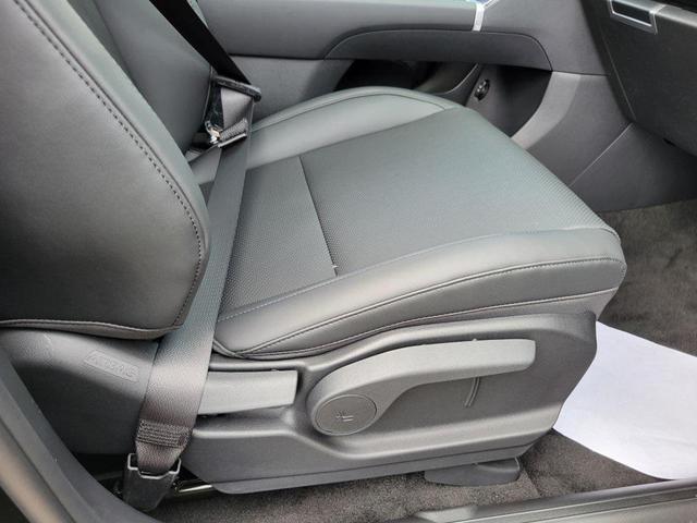 Photo of 2026 Phantom Black Hyundai SANTA FE