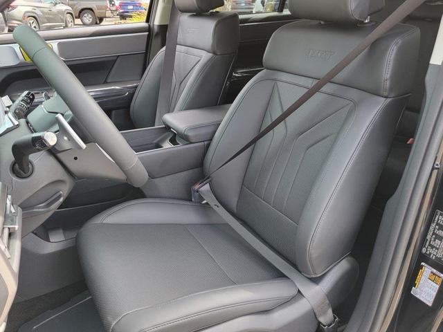 Photo of 2026 Phantom Black Hyundai SANTA FE