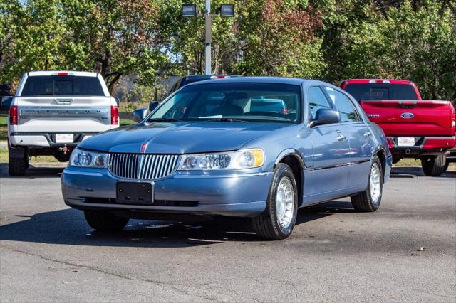 2000 Lincoln Town Car