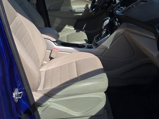 Photo of 2013 Blue Ford Escape