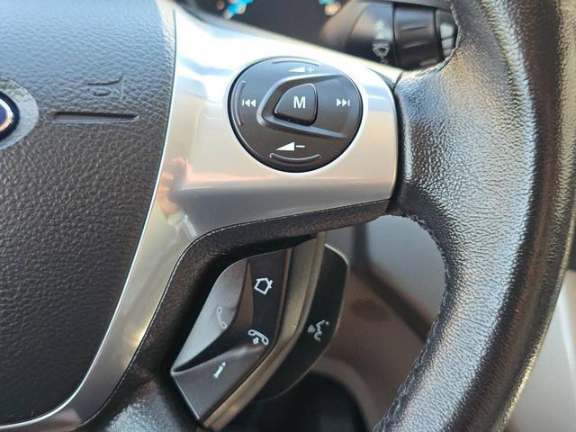 Photo of 2013 Blue Ford Escape
