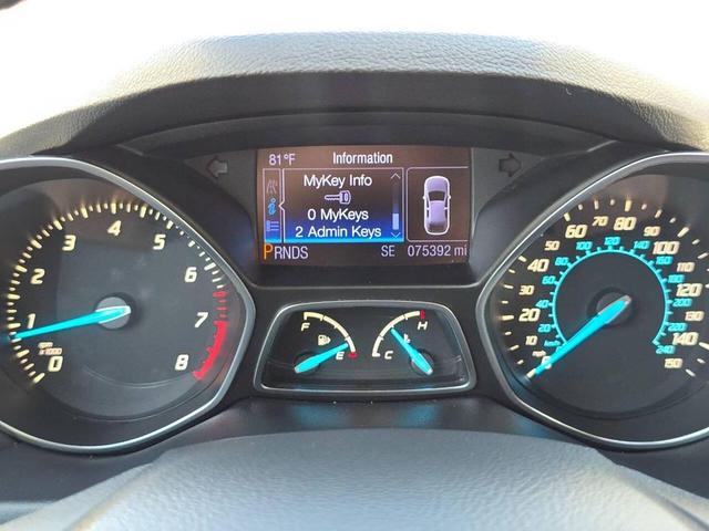 Photo of 2013 Blue Ford Escape