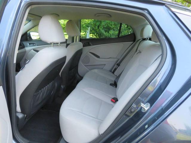 Photo of 2015 Blue Kia Optima