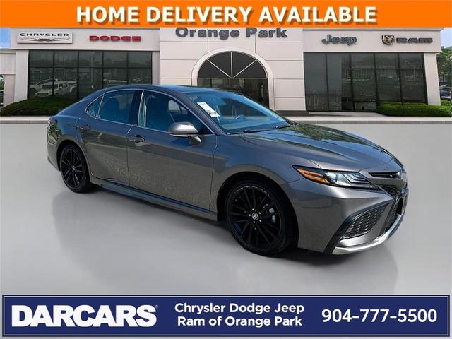 Photo of 2023 Predawn Gray Mica Toyota Camry